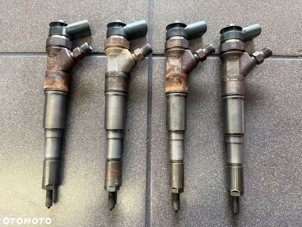 WTRYSKIWACZ 2.0D 3.0D BOSCH 0445110131 7789661 BMW E46 E60 E65 X5 E53 - 2