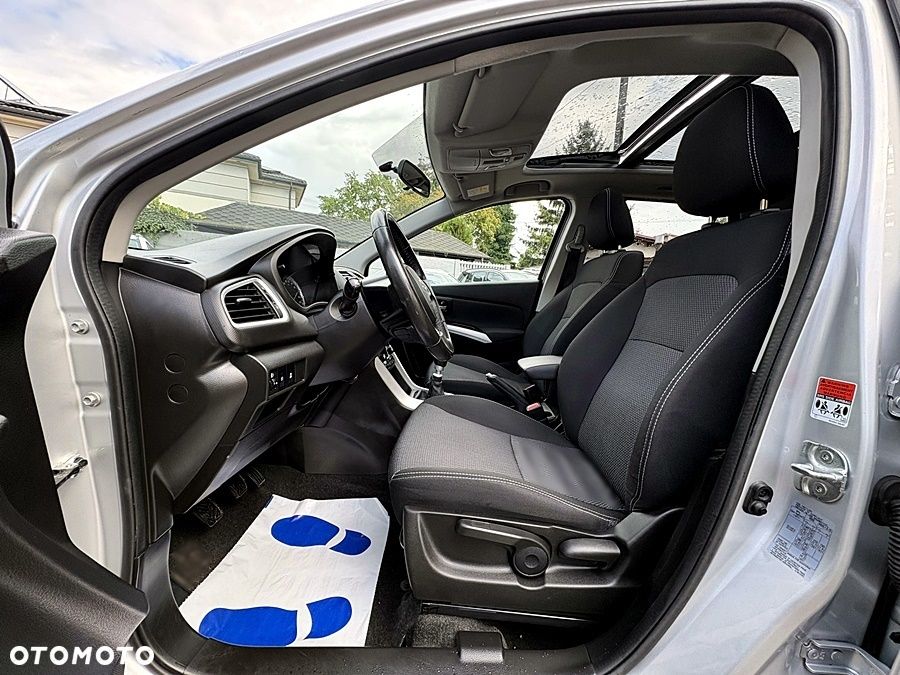 Suzuki SX4 S-Cross 1.6 DDiS Premium - 13