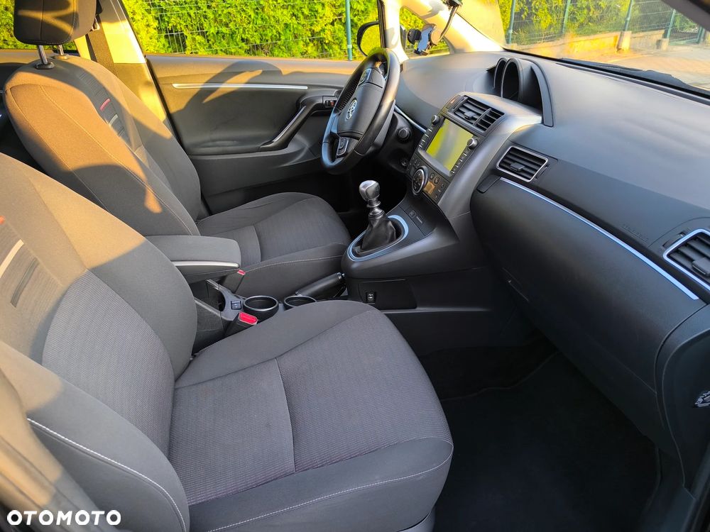 Toyota Verso 1.8 Premium 7os EU6 - 10