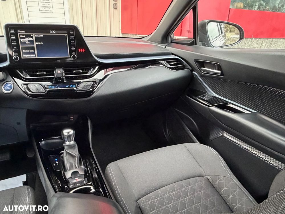 Toyota C-HR 2.0 HSD 184 CP 4x2 CVT Classy Bi-Tone - 21