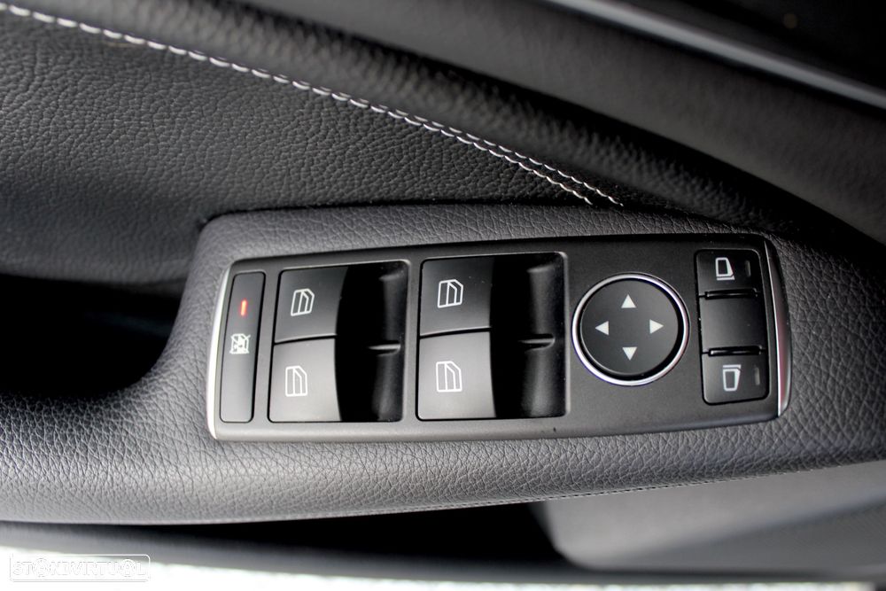 Mercedes-Benz CLA 180 d BlueEFFICIENCY Edition - 17