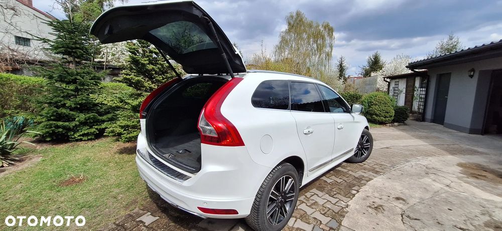 Volvo XC 60 T6 AWD Momentum - 10