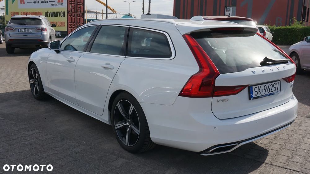 Volvo V90 D4 R-Design - 13