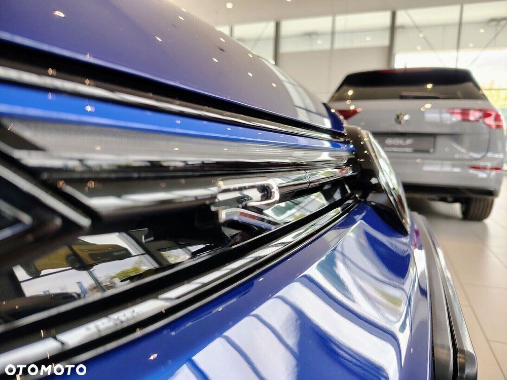 Volkswagen Golf Variant - 10