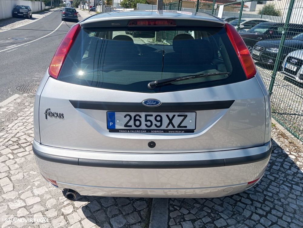 Ford Focus 1.4 Trend - 4