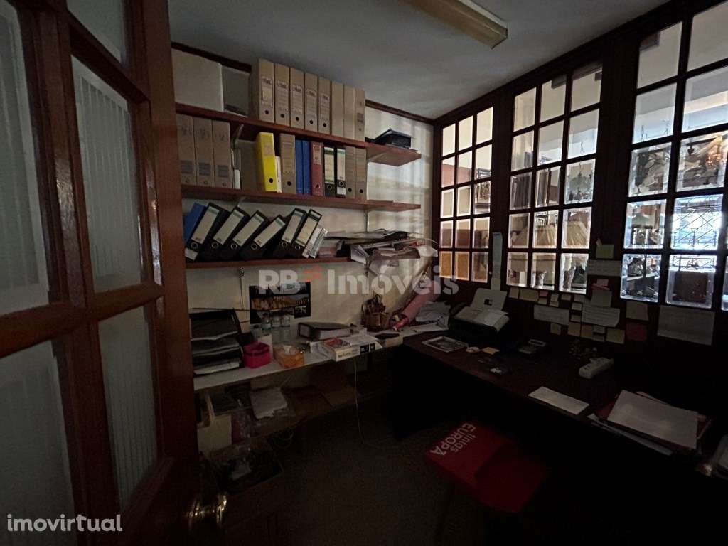 Loja de Comércio rés do chão - Tomar - Grande imagem: 4/9