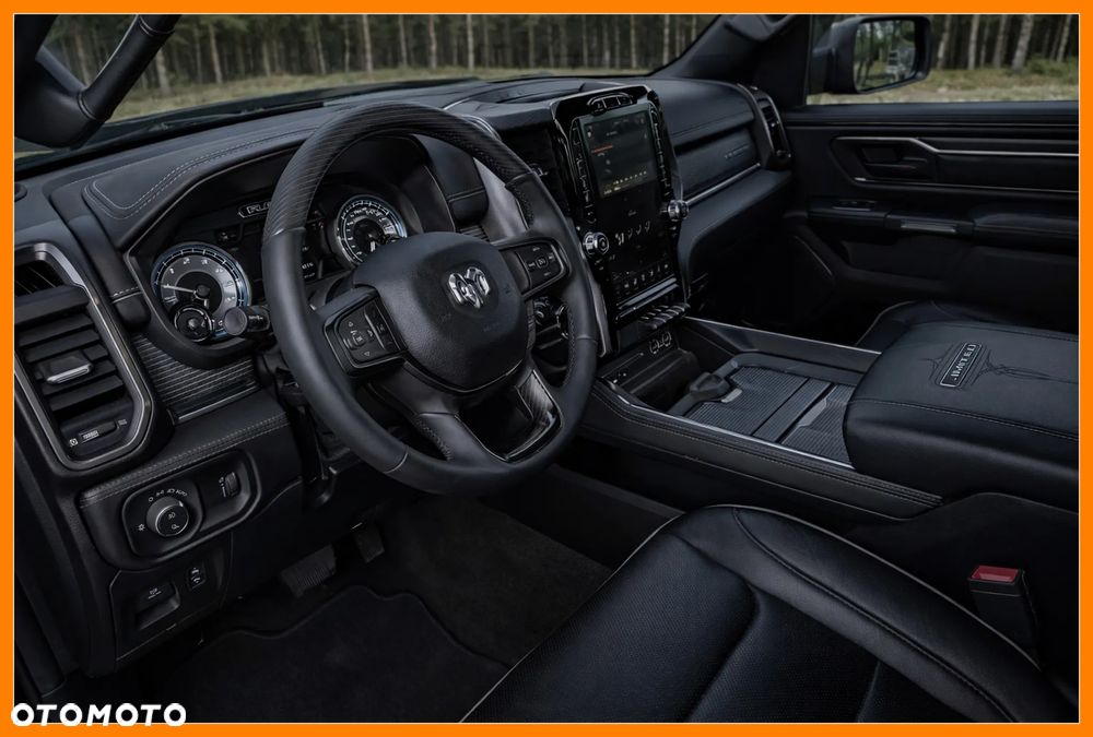 RAM 1500 Crew Cab Shortbed Limited - 12