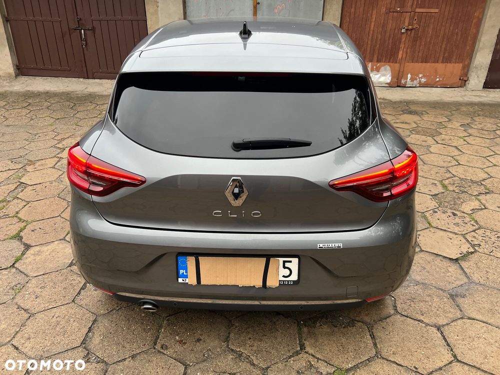 Renault Clio - 10
