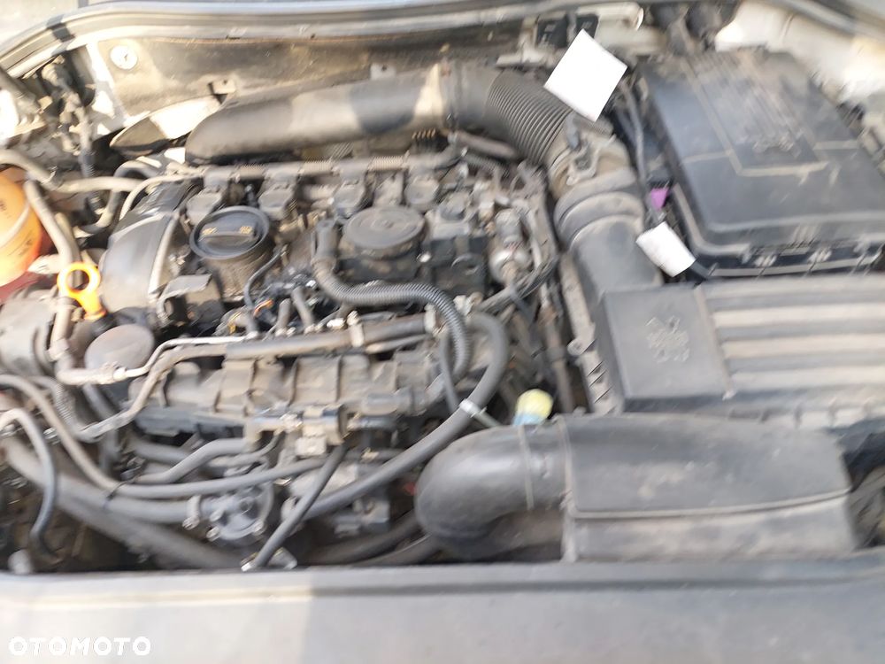 Volkswagen Passat 2.0 TSI Automatik Comfortline - 11