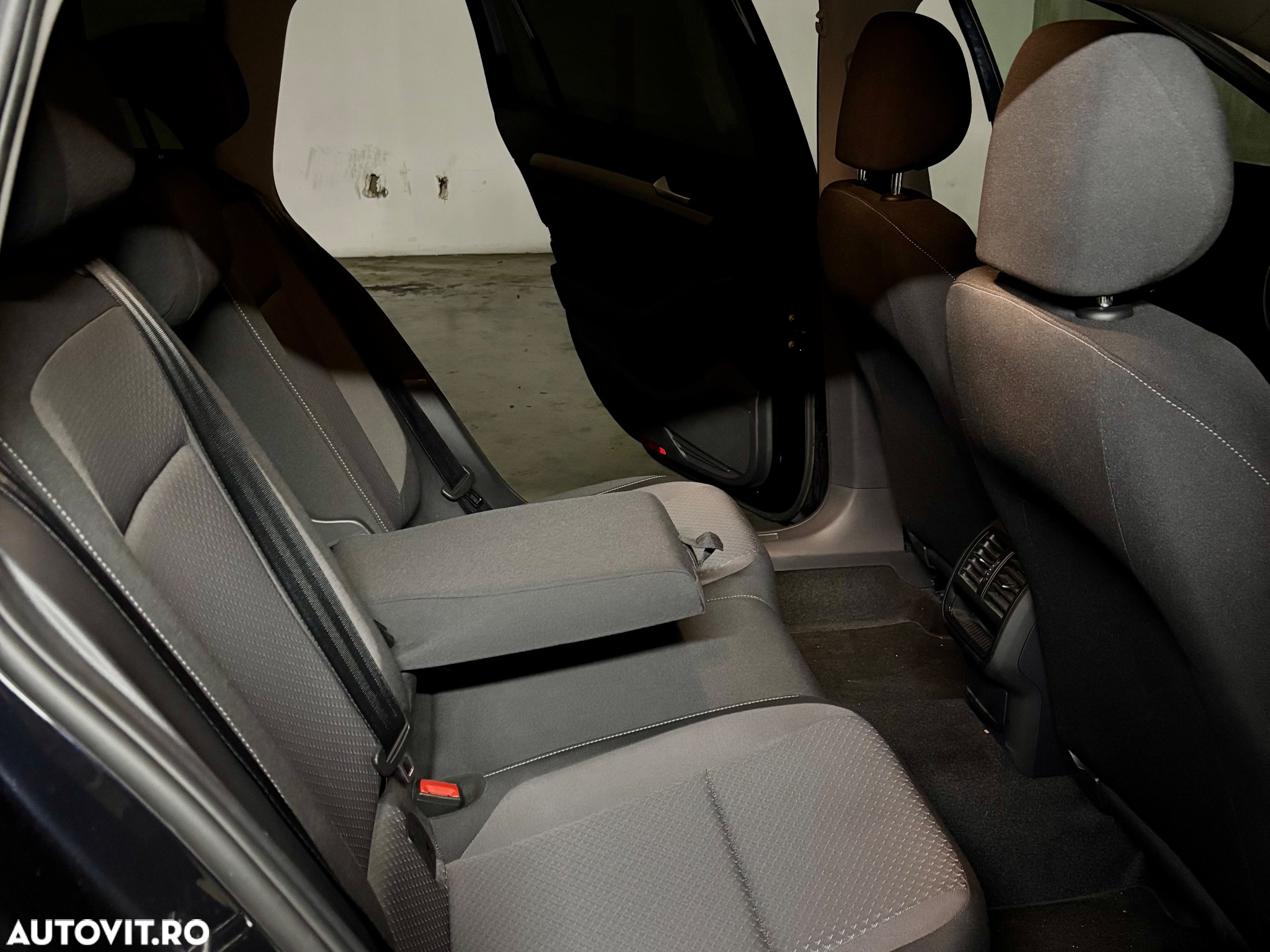 Volkswagen Passat 2.0 TDI SCR DSG - 12