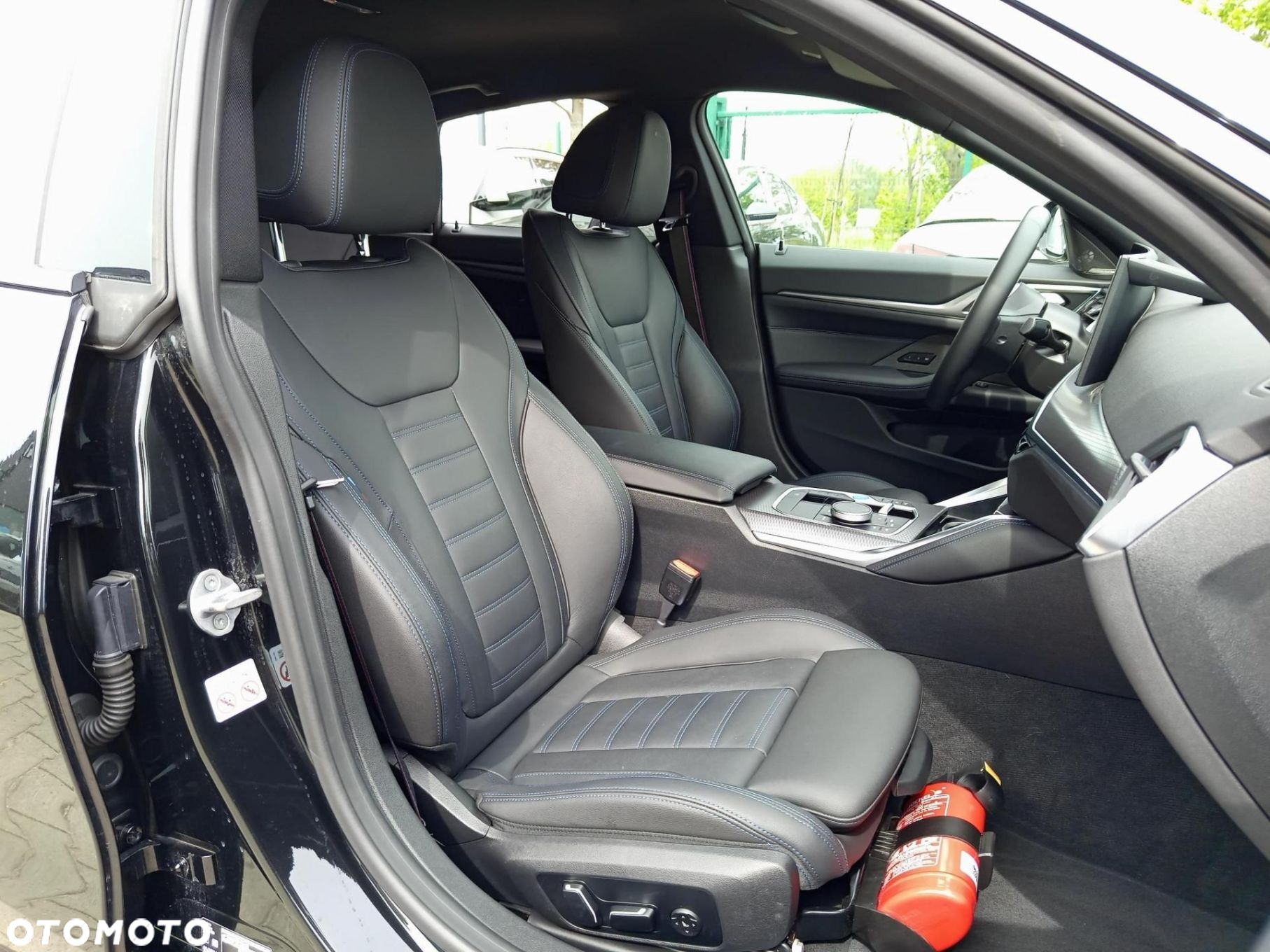 BMW i4 - 17