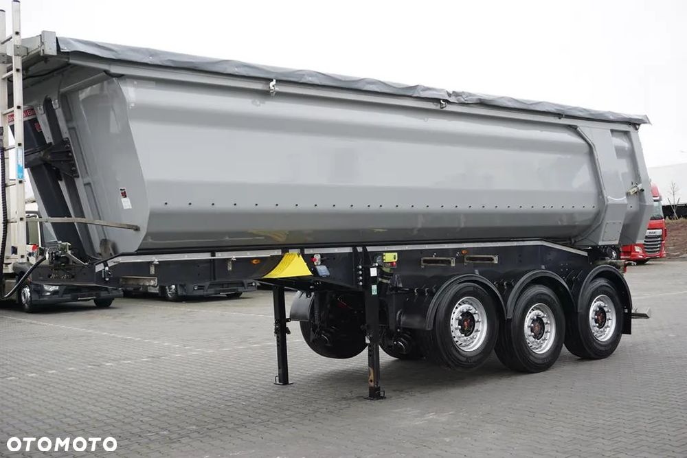 Schwarzmuller / WYWROTKA / 27 M3 / 2 X OŚ PODNOSZONA - 24