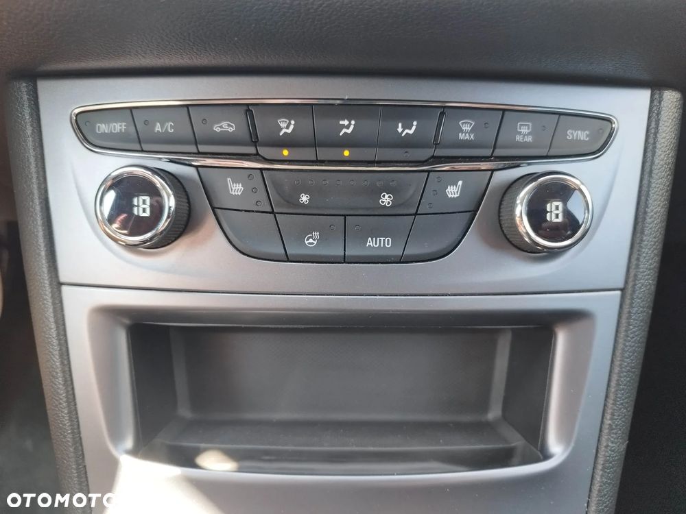 Opel Astra 1.4 Turbo Start/Stop 120 Jahre - 16