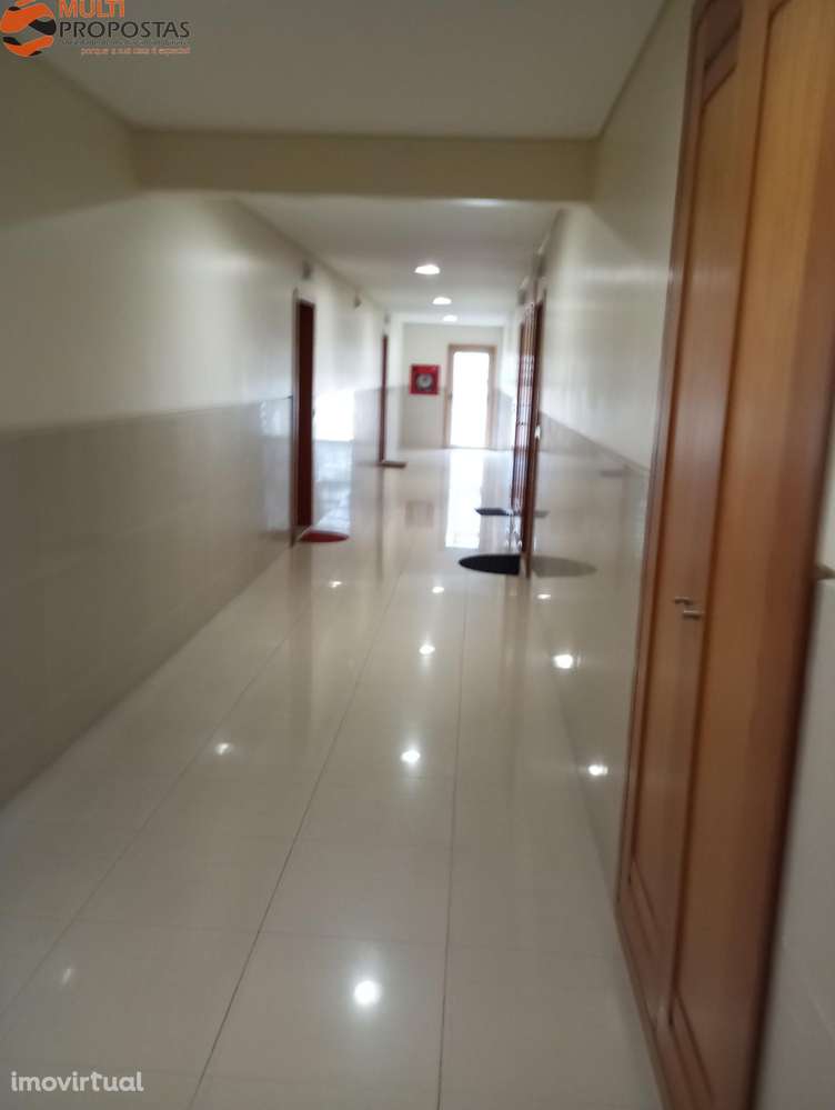 T0 MOBILADO - GUALTAR (U.MINHO) - Grande imagem: 3/17