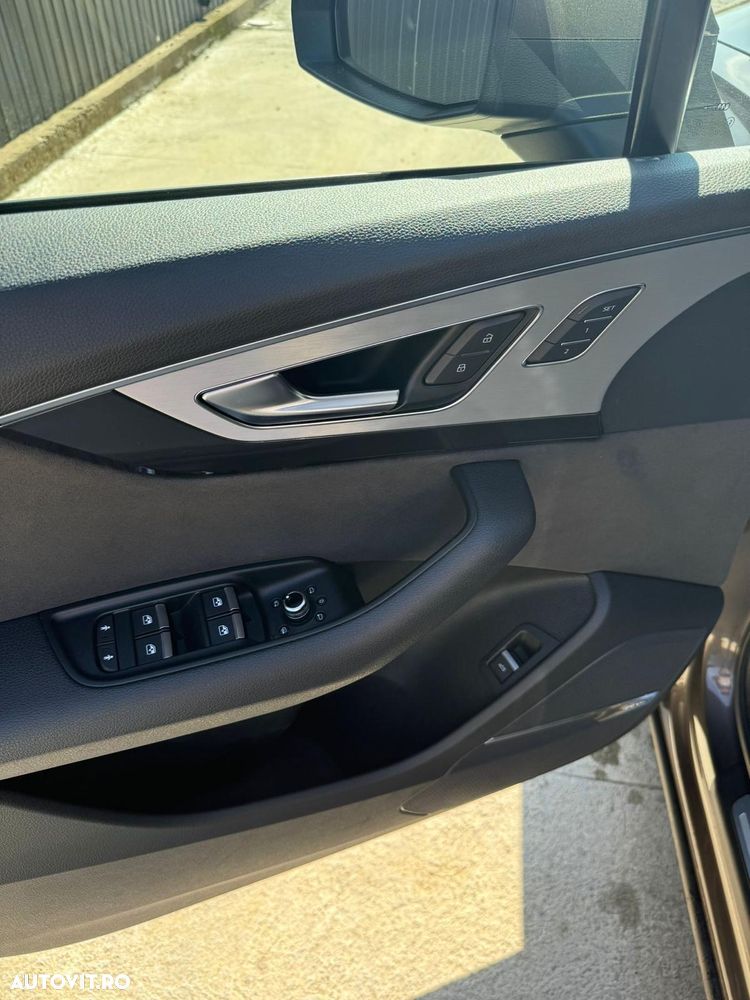 Audi Q7 - 11