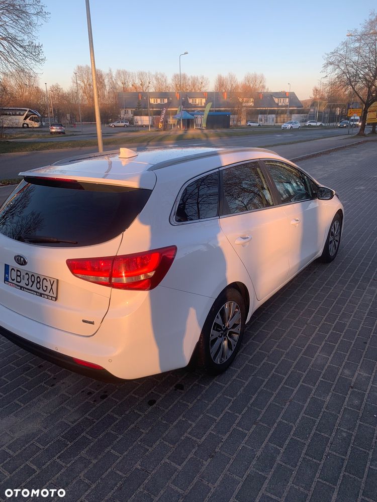 Kia Ceed 1.6 CRDi L Business Line DCT - 3