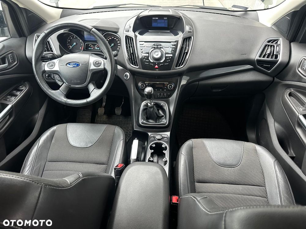 Ford Kuga - 16