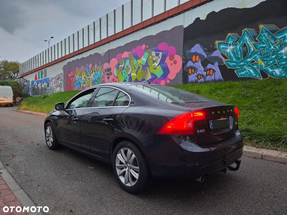 Volvo S60 D3 Drive-E Momentum - 12