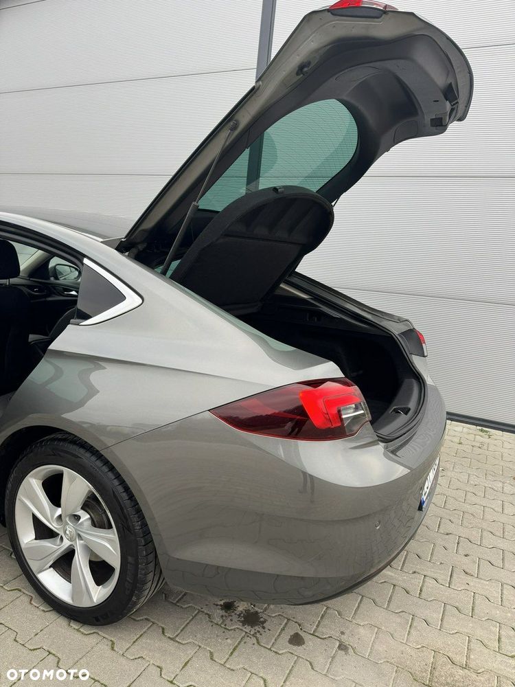Opel Insignia - 10