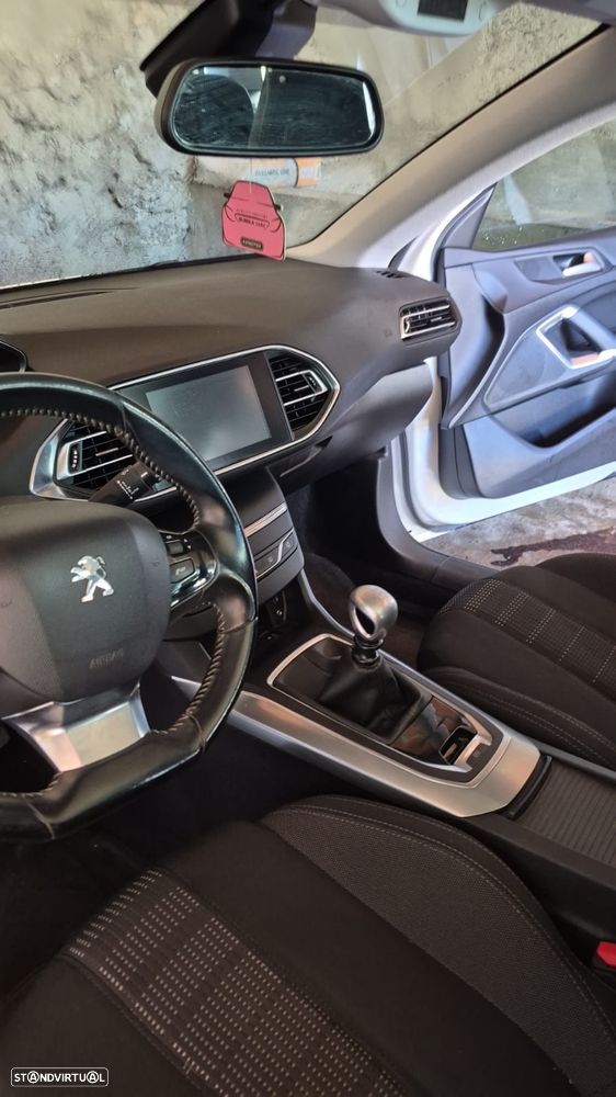 Peugeot 308 SW BlueHDi 120 Stop & Start Business-Line - 6