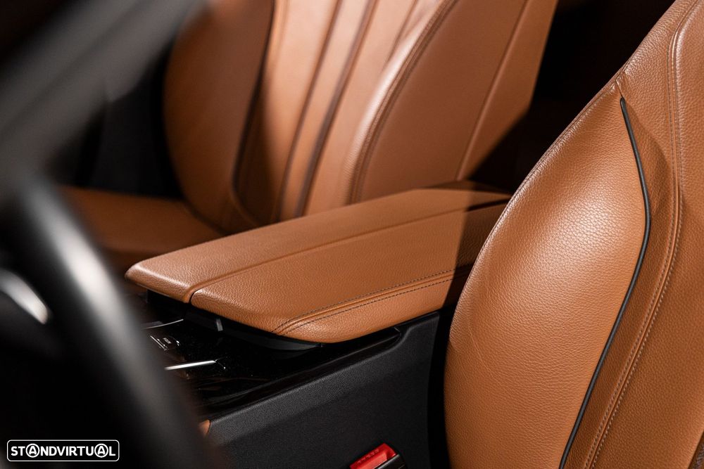 BMW 520 e Line Luxury - 27