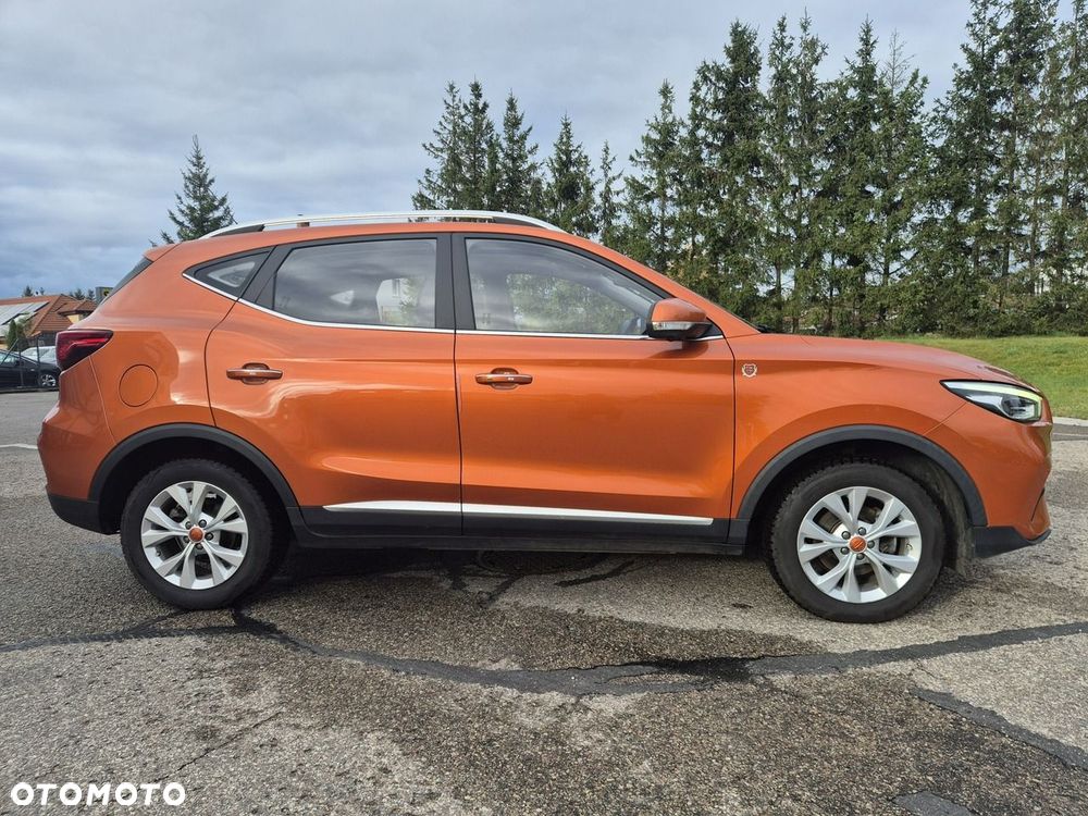 MG ZS - 4