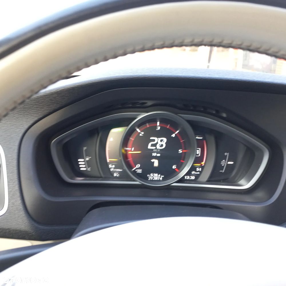 Volvo V40 Cross Country D4 Ocean Race - 26