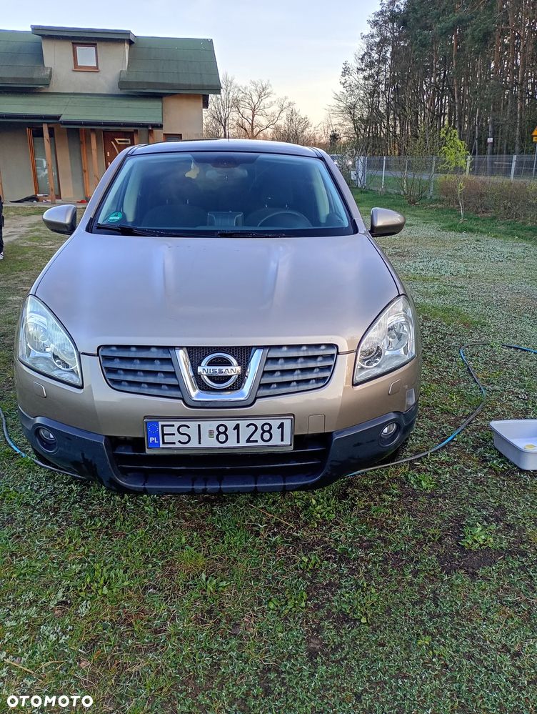 Nissan Qashqai 2.0 dCi 4 x 4 DPF 360 - 12
