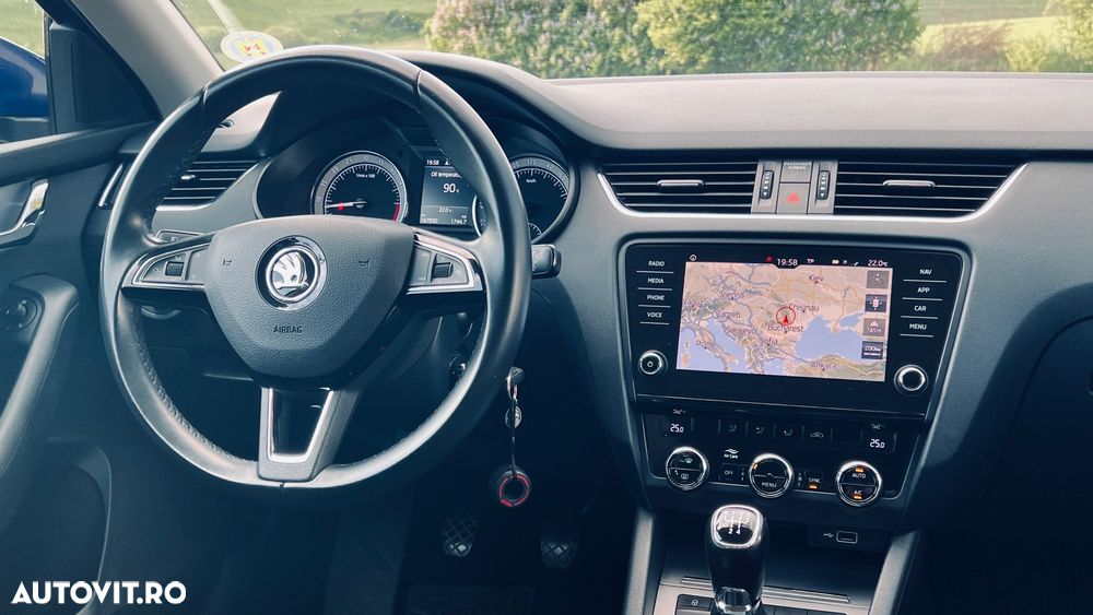 Skoda Octavia 1.6 TDI Ambition - 11