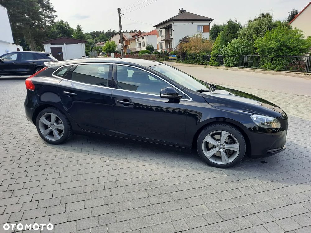 Volvo V40 D3 Momentum - 12