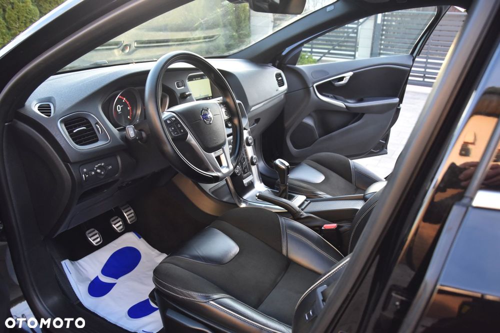 Volvo V40 D2 Drive-E R-Design Momentum - 15