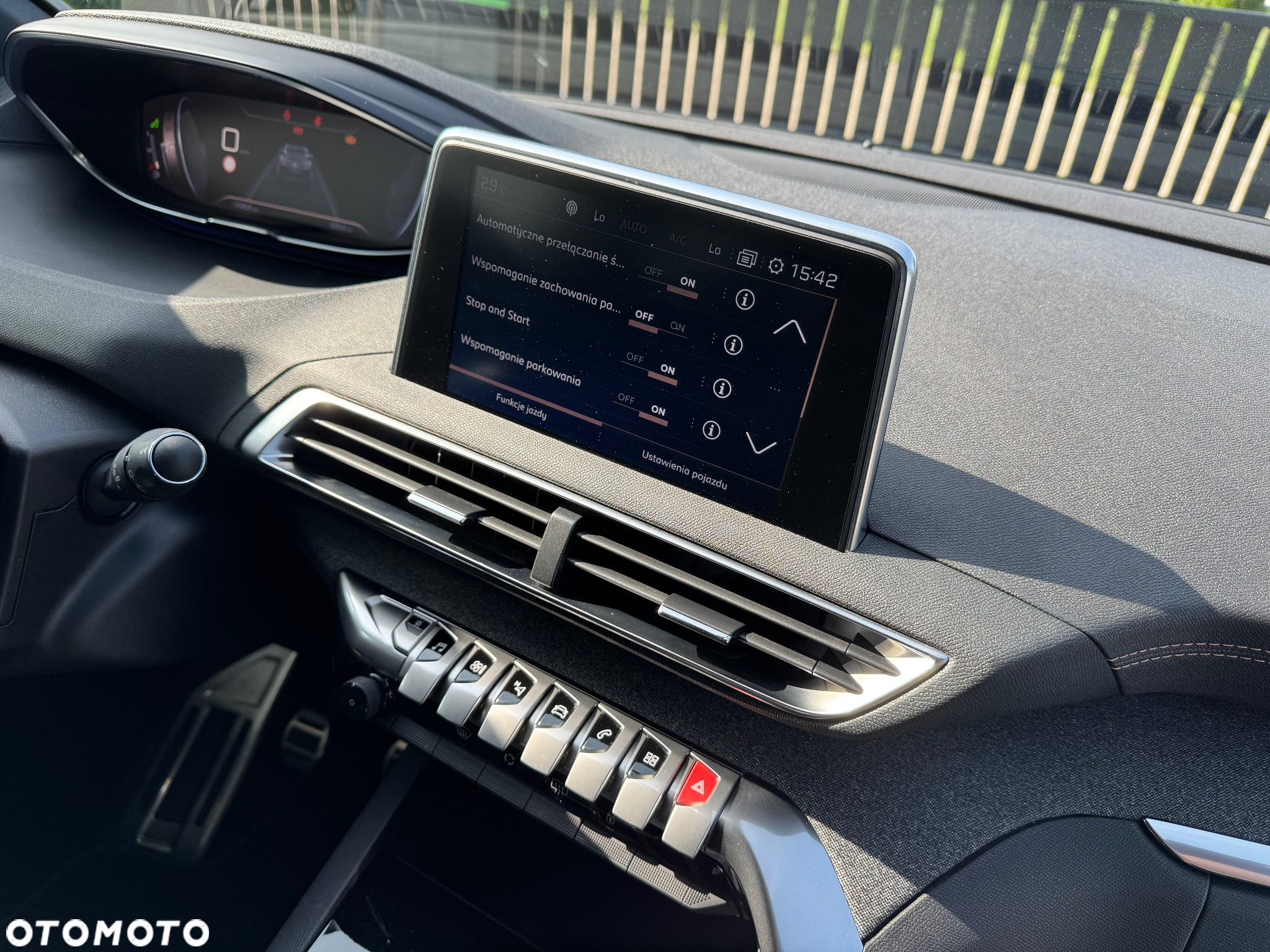 Peugeot 3008 1.5 BlueHDi GT S&S - 24
