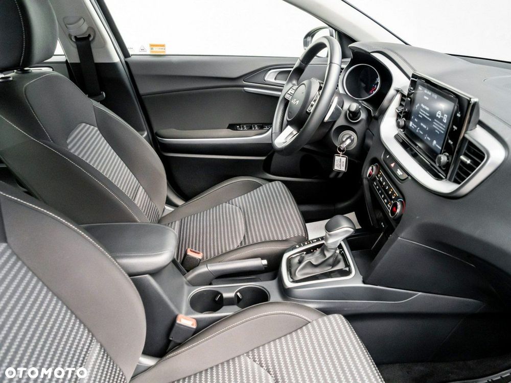 Kia Ceed 1.5 T-GDI M DCT - 13