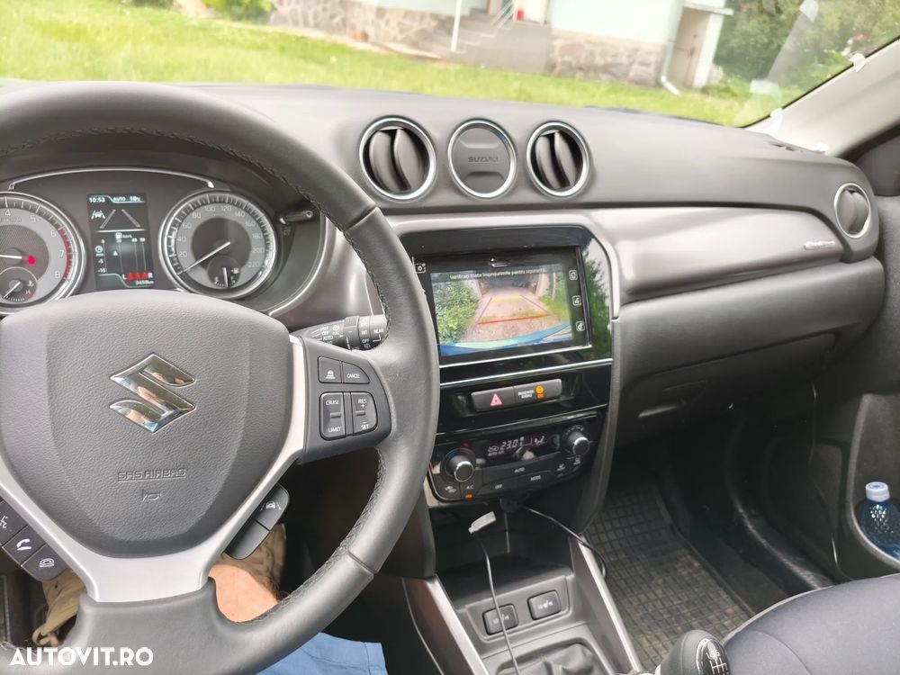 Suzuki Vitara - 8