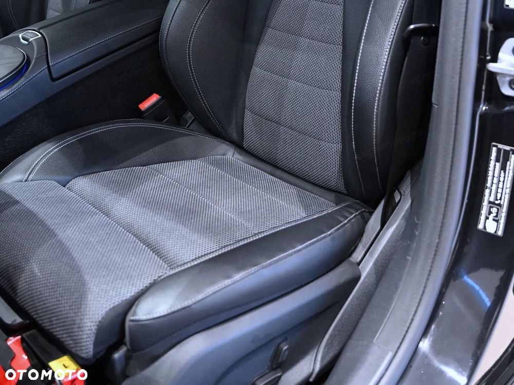 Mercedes-Benz Klasa E 220 d 4-Matic - 4