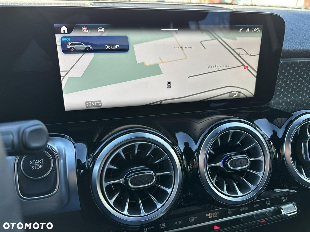 Mercedes-Benz EQB - 21