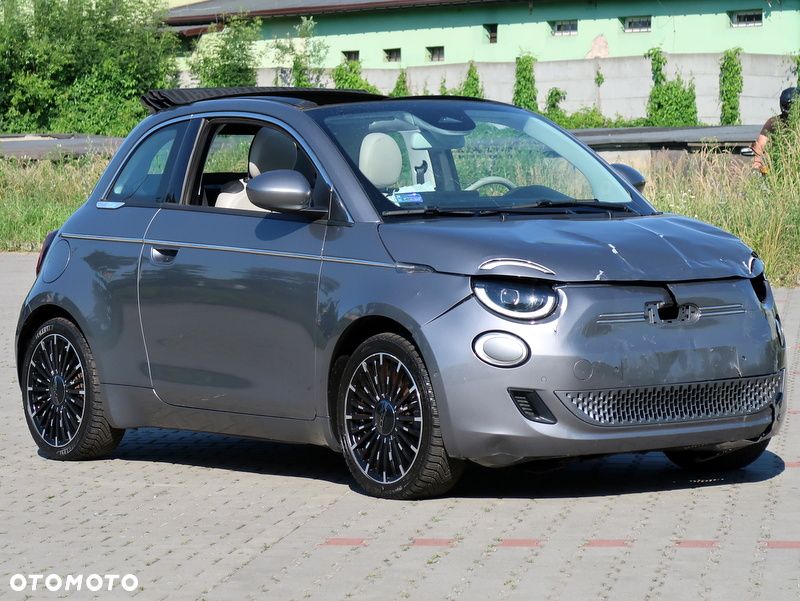 Fiat 500e ver-42-kwh-la-prima - 10