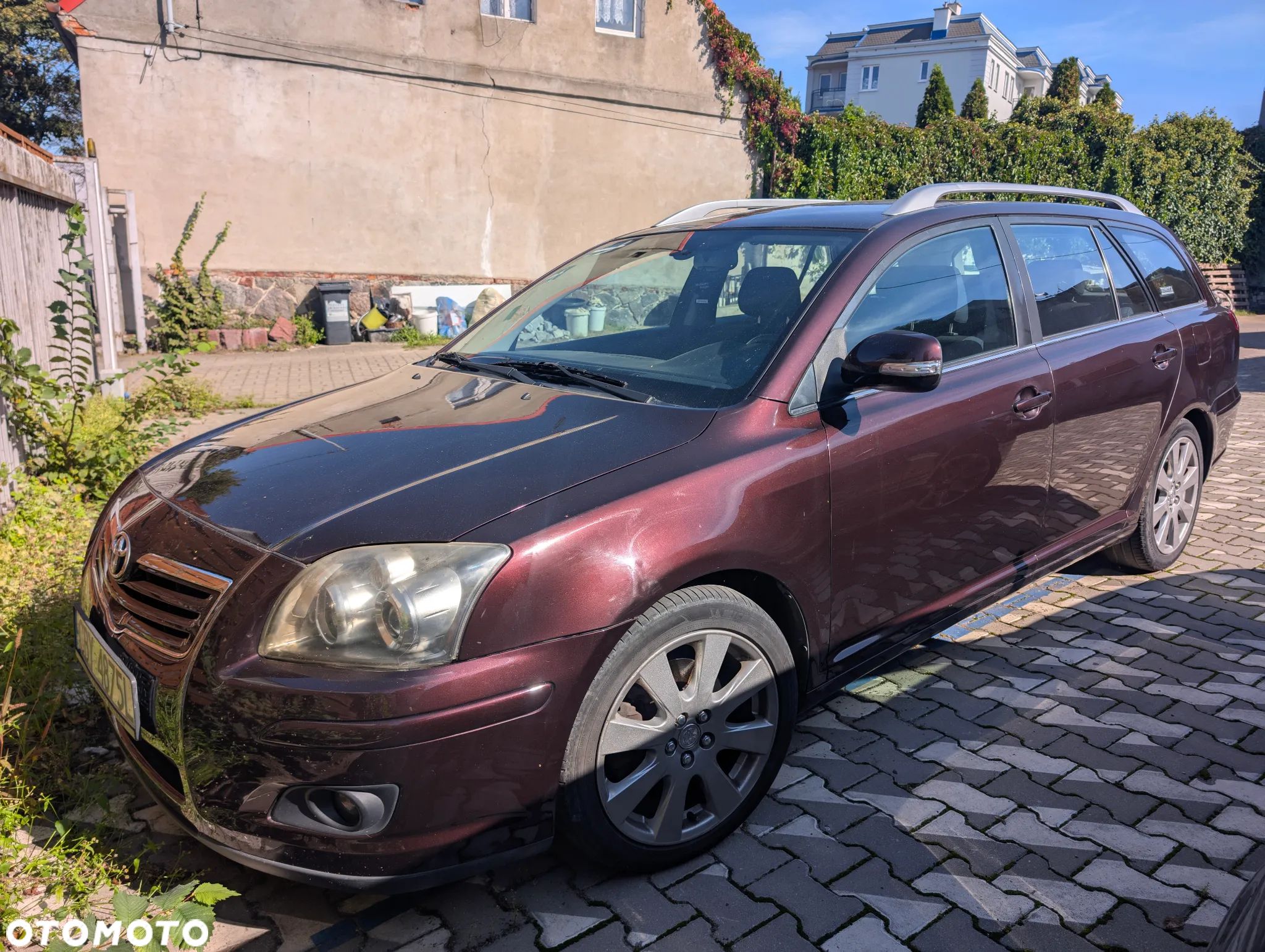 Toyota Avensis 2.0 VVT-i Combi Edition - 1