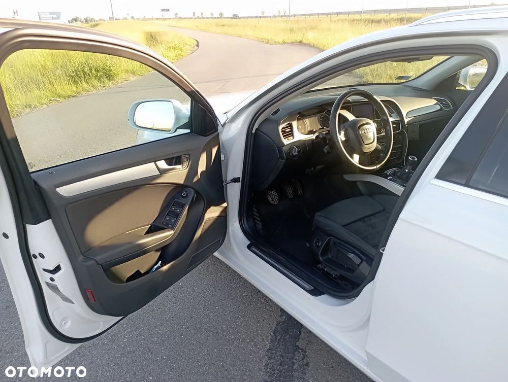 Audi A4 Avant 2.0 TDI DPF Attraction - 14