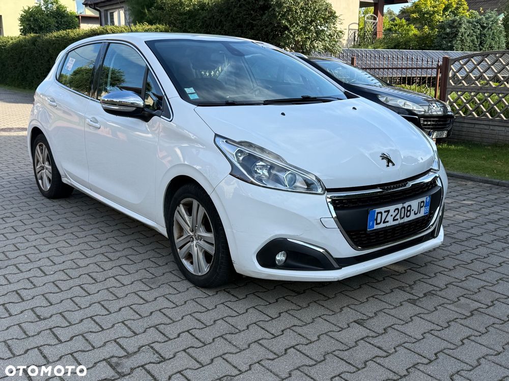 Peugeot 208 1.6 BlueHDi Allure S&S - 3