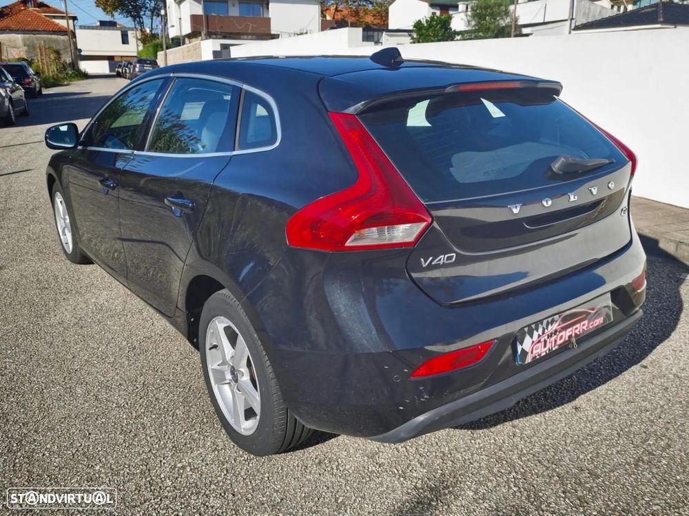 Volvo V40 1.6 D2 Eco Momentum - 27