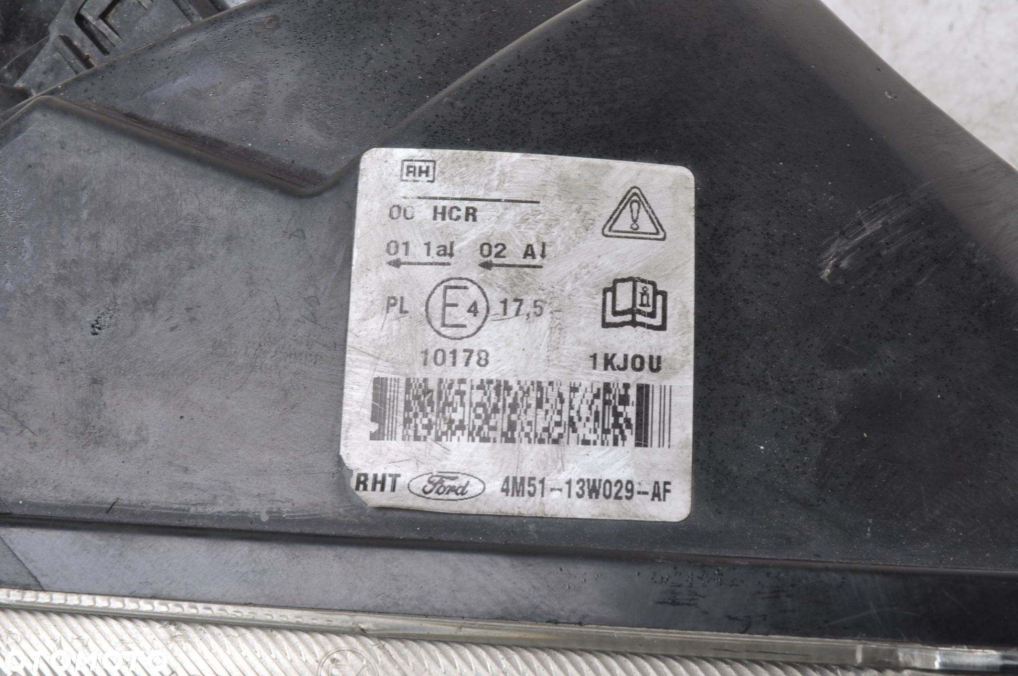 FORD FOCUS MK2 LAMPA PRAWA PRZEDNIA PRAWY PRZÓD 4M51-13W029-AF - 4