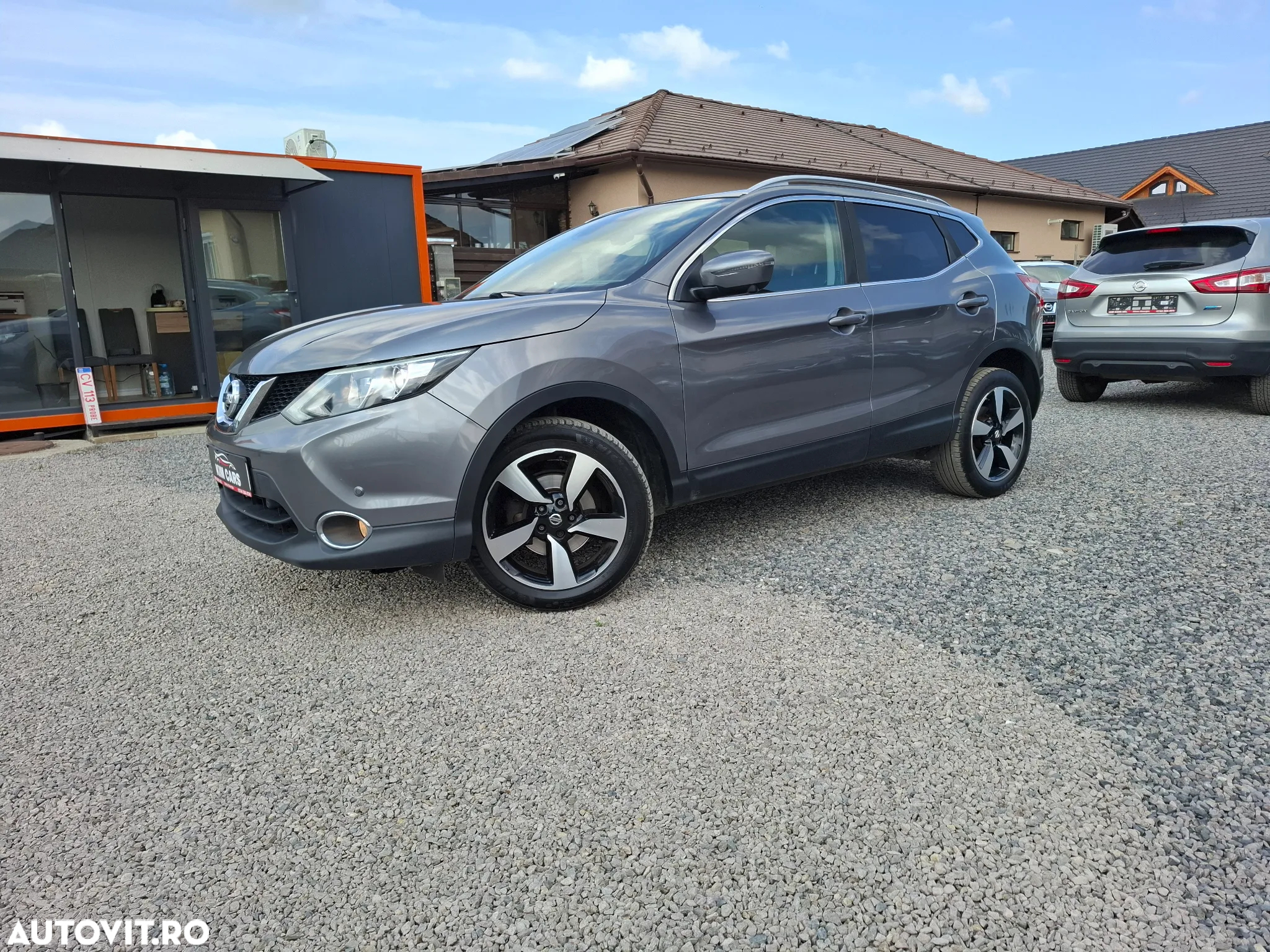 Nissan Qashqai 1.6 DCI Start/Stop N-Connecta - 17