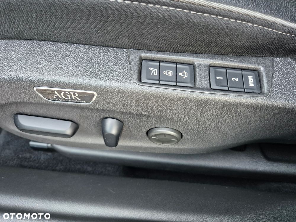 Opel Insignia Sports Tourer 2.0 BiTurbo Diesel 4x4 Business Innovation - 28