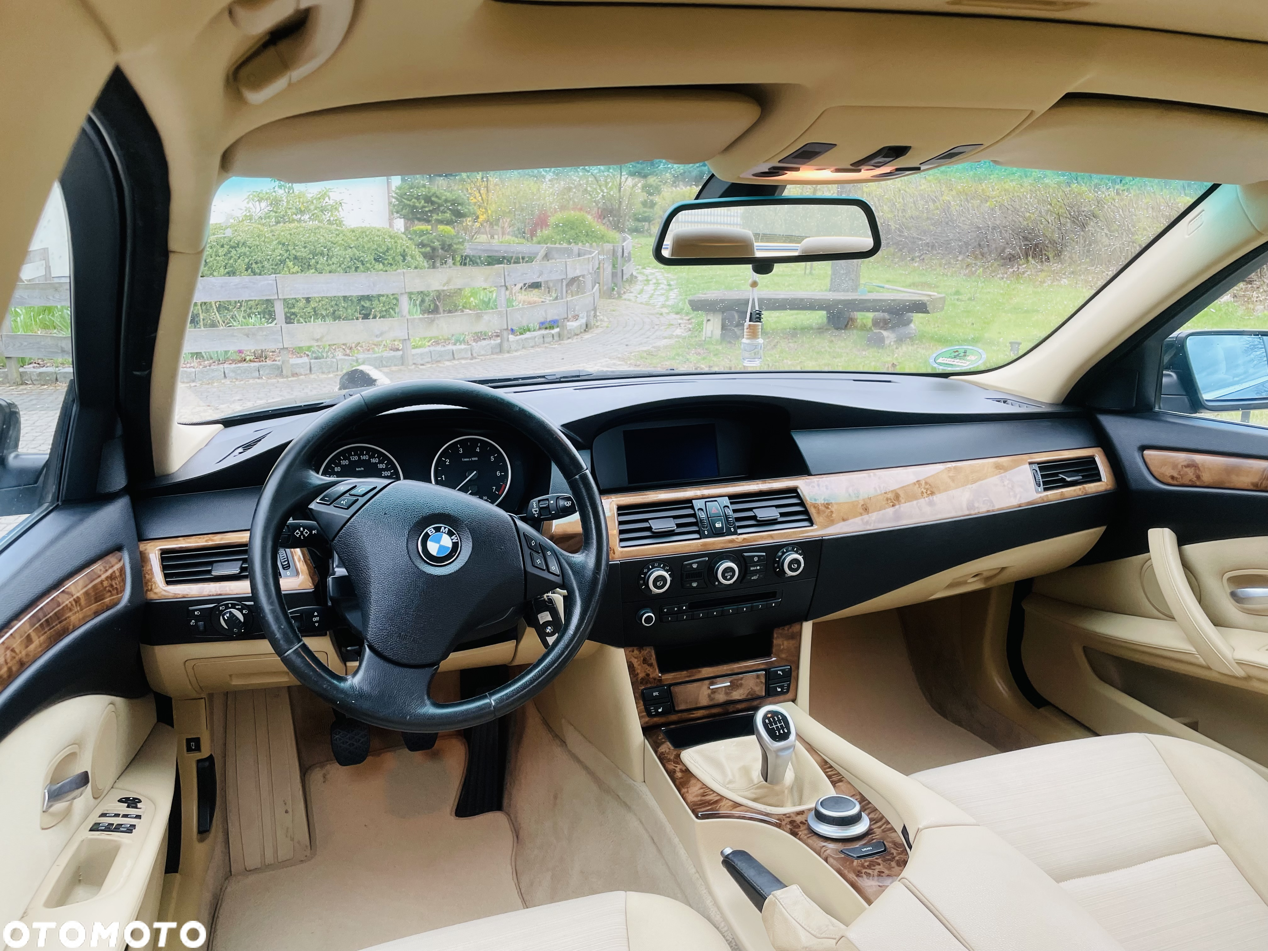 BMW Seria 5 525i - 15