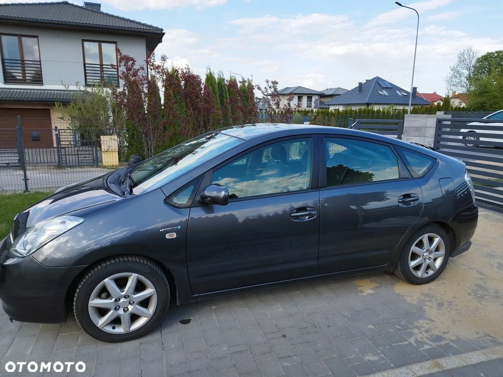 Toyota Prius 1.5 VVT-i Sol - 10