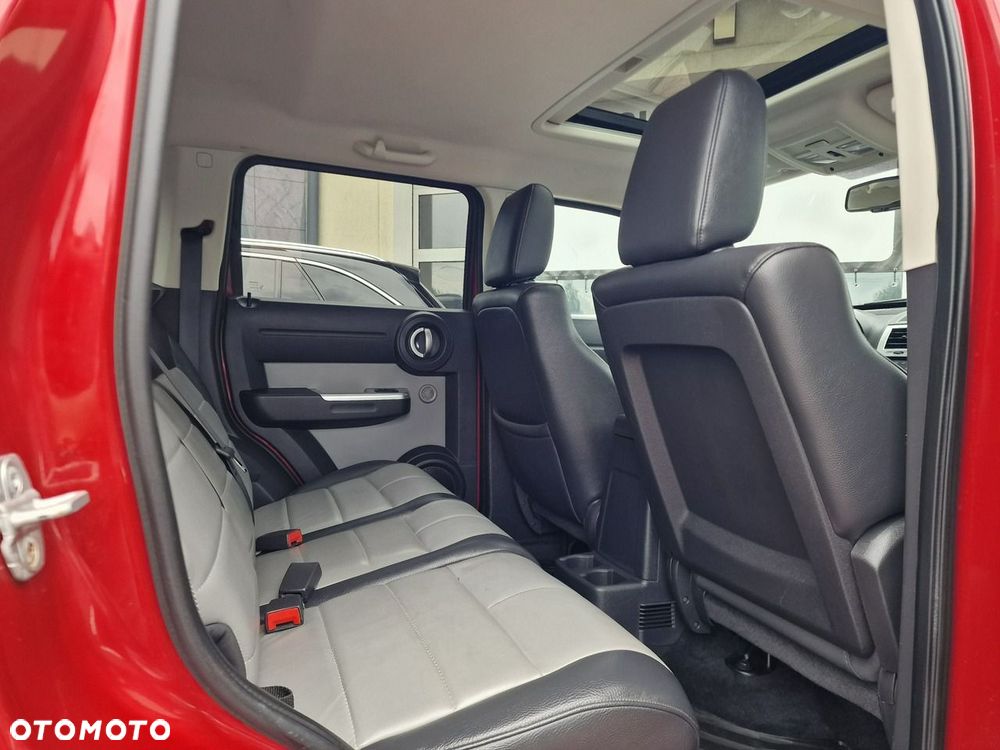 Dodge Nitro 2.8 CRD DPF Automatik SXT - 28