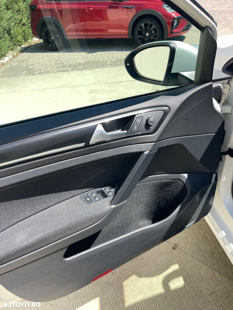 Volkswagen Golf 2.0 TDI (BlueMotion Technology) Highline - 32