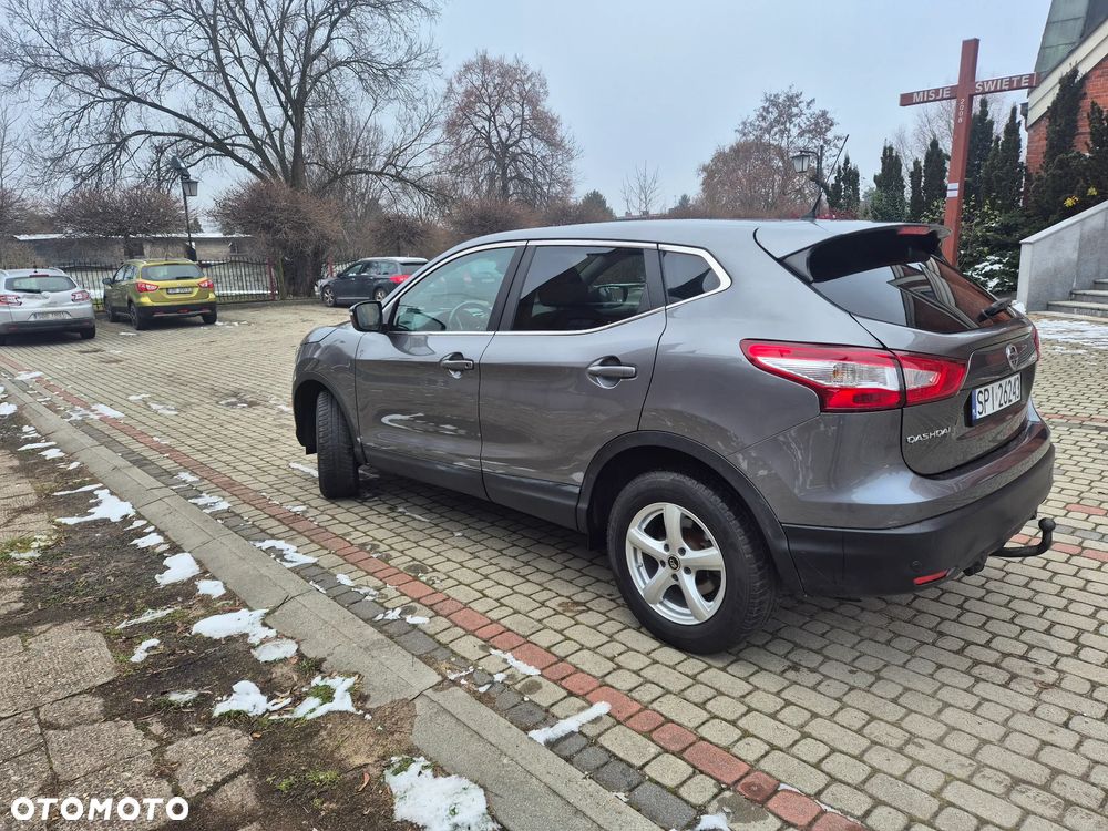 Nissan Qashqai 1.2 DIG-T Visia EU6 - 4