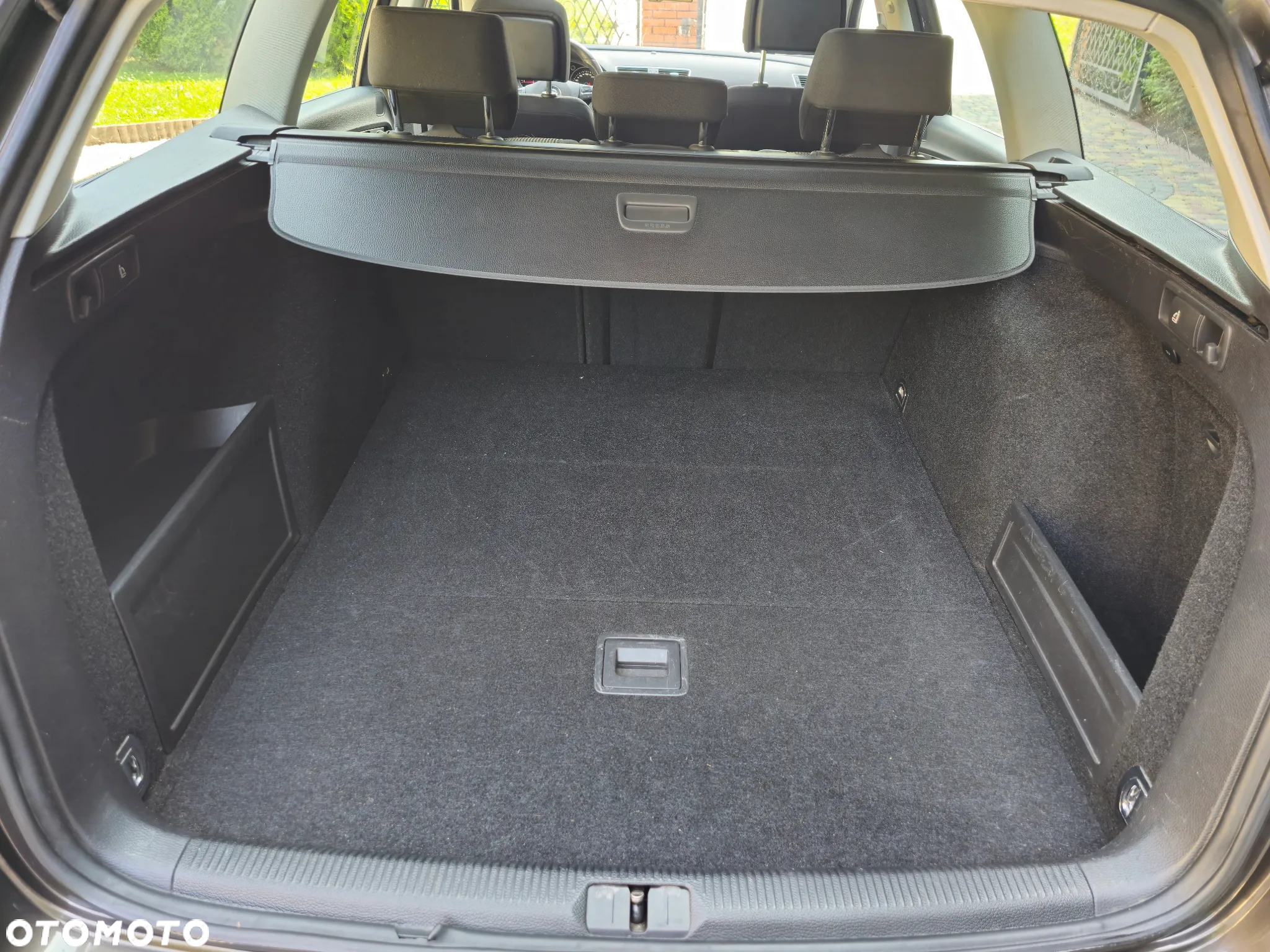 Volkswagen Passat 2.0 TDI Comfortline - 9